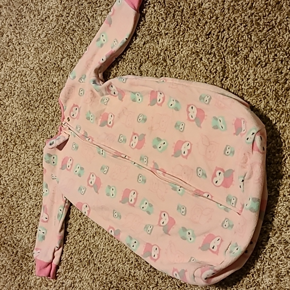Size 0-9 months sleep sack!
